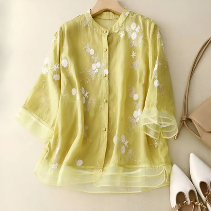 Mira - Blouse boutonnée brodée